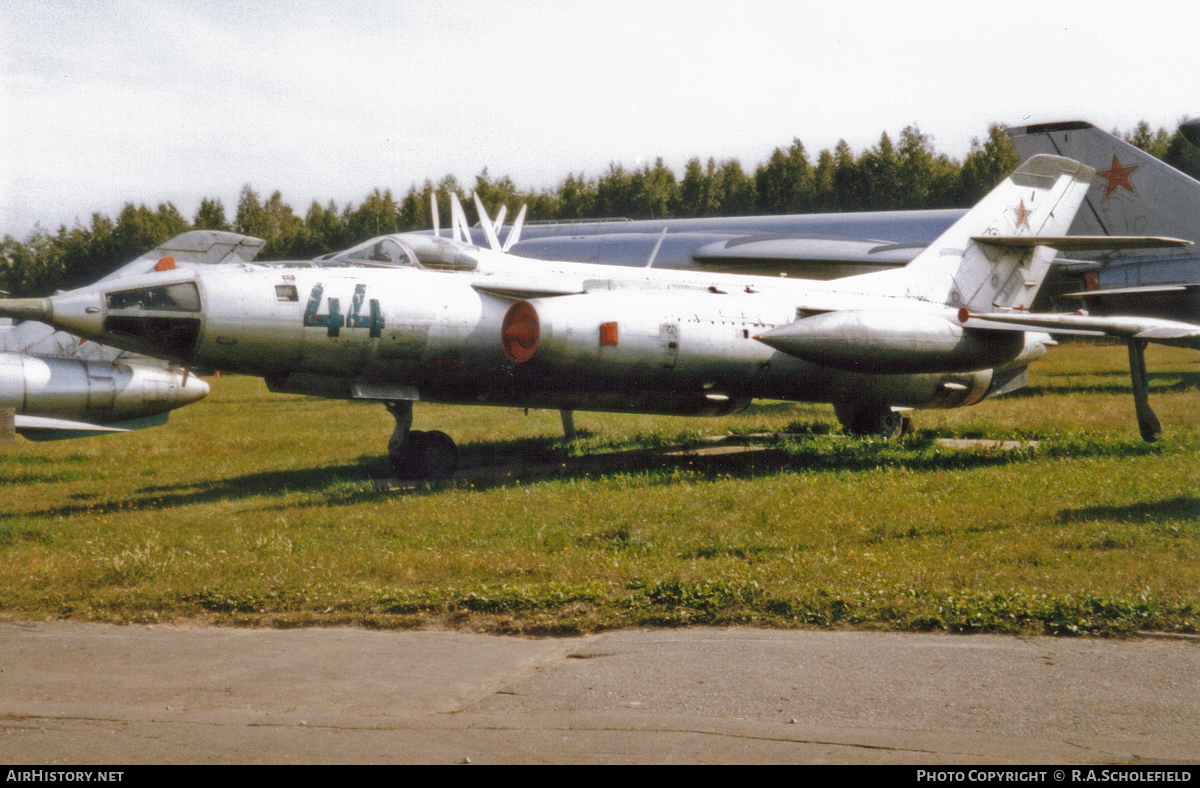 Aircraft Photo of 44 blue | Yakovlev Yak-28L | Soviet Union - Air Force | AirHistory.net #54021