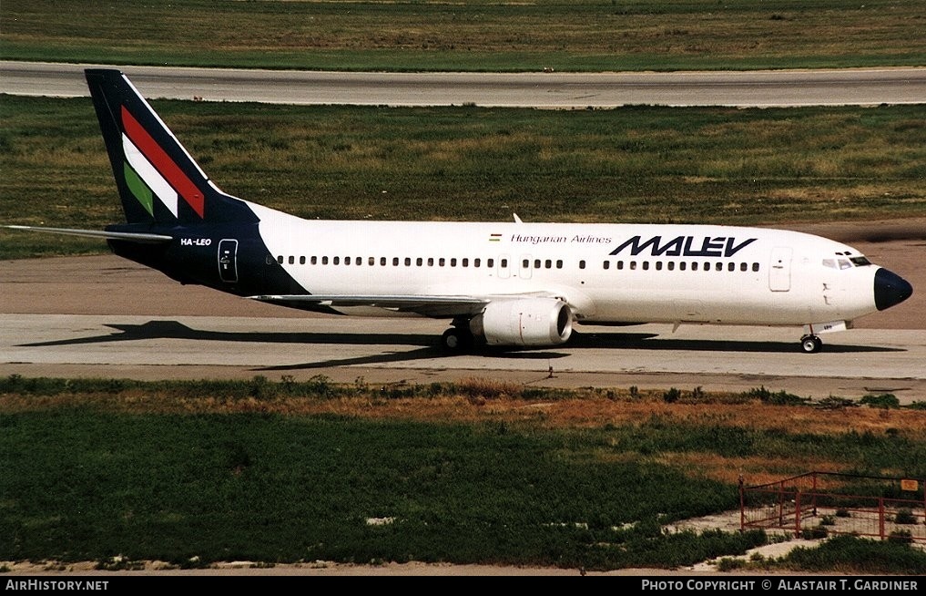 Aircraft Photo of HA-LEO | Boeing 737-4Y0 | Malév - Hungarian Airlines | AirHistory.net #54085