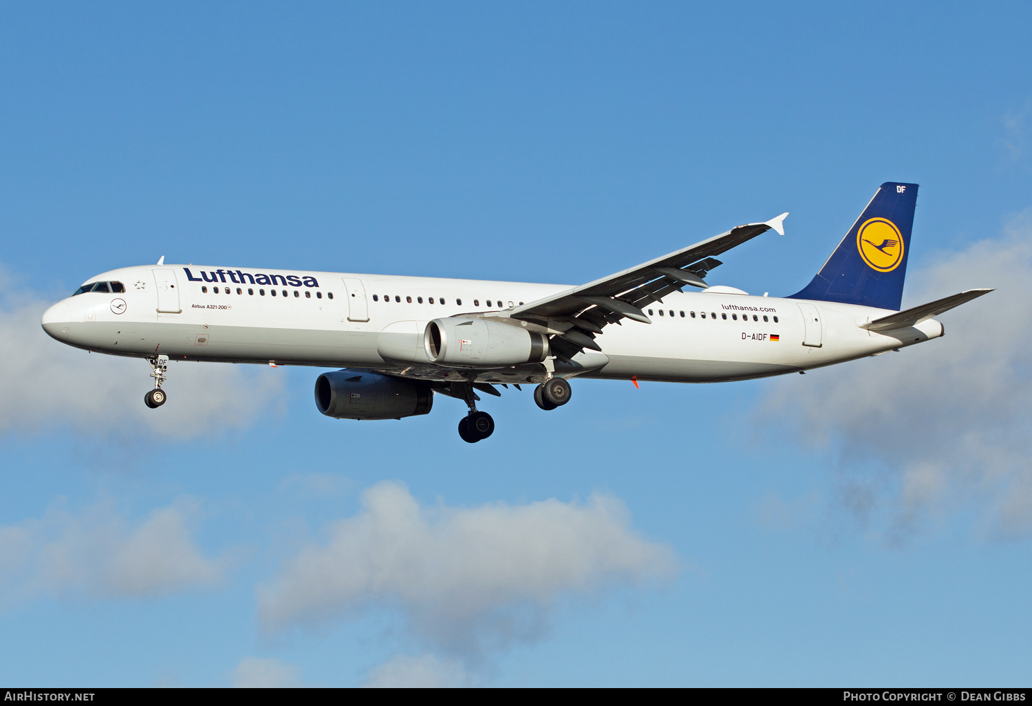 Aircraft Photo of D-AIDF | Airbus A321-231 | Lufthansa | AirHistory.net #54306