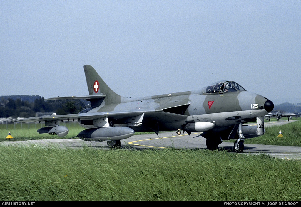 Aircraft Photo of J-4125 | Hawker Hunter F58A | Switzerland - Air Force | AirHistory.net #54324