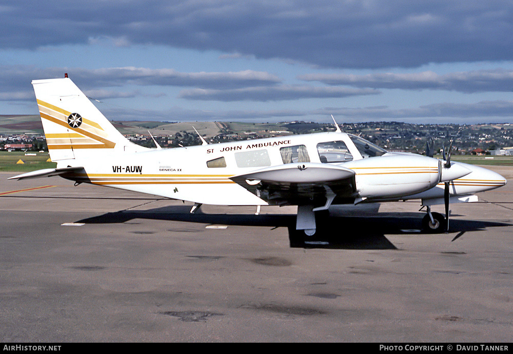 Aircraft Photo of VH-AUW | Piper PA-34-200T Seneca II | St. John Ambulance | AirHistory.net #54367