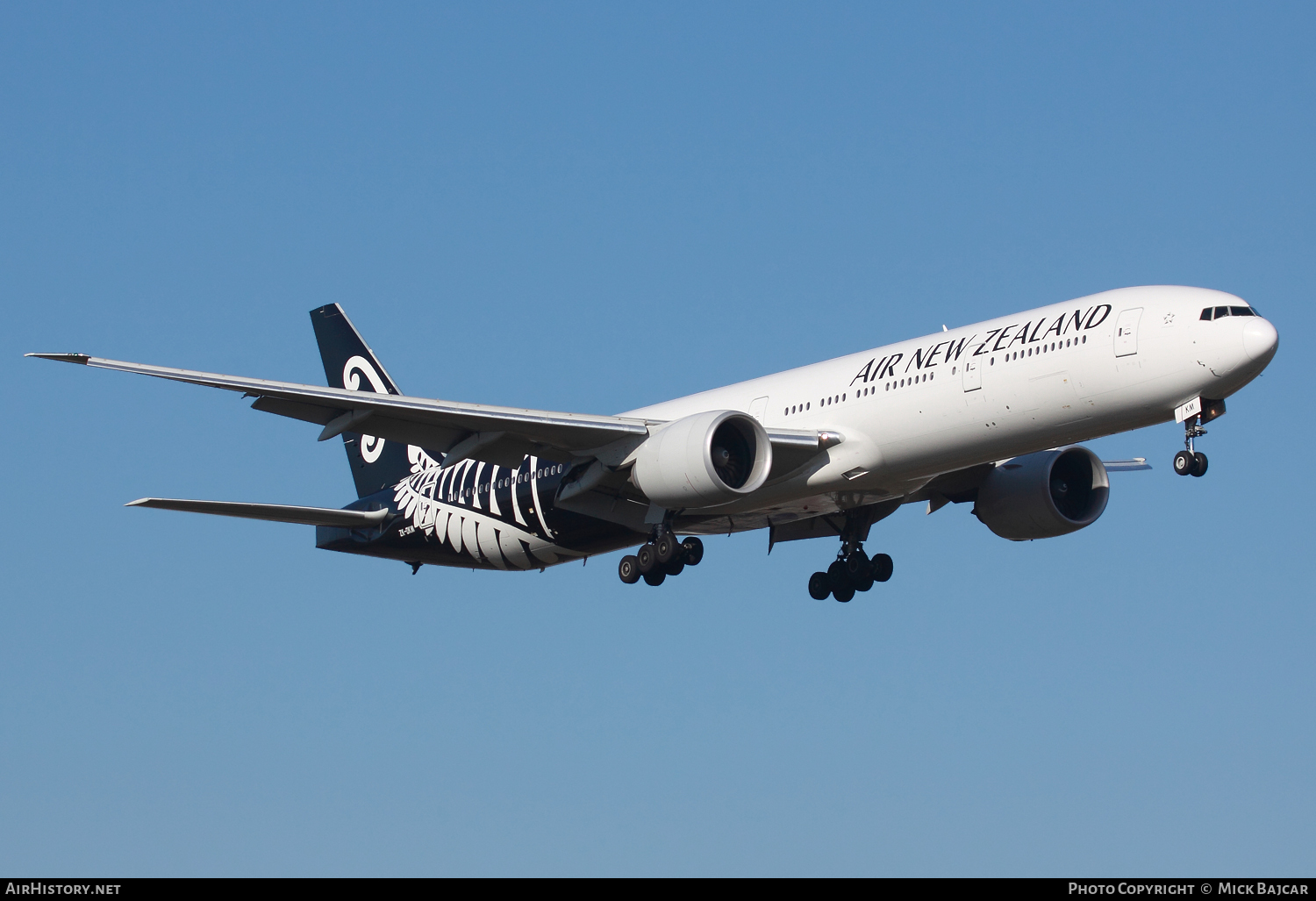 Aircraft Photo of ZK-OKM | Boeing 777-319/ER | Air New Zealand | AirHistory.net #54385