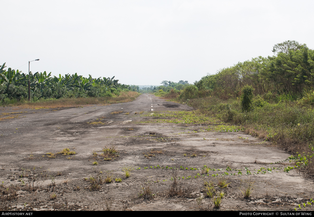 Airport photo of La Maná - José Ezequiel (SEJX) in Ecuador | AirHistory.net #54422