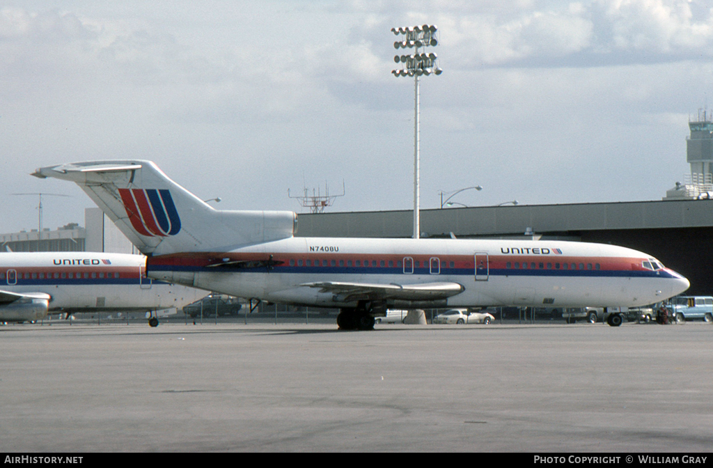 Aircraft Photo of N7408U | Boeing 727-22C | United Airlines | AirHistory.net #54588