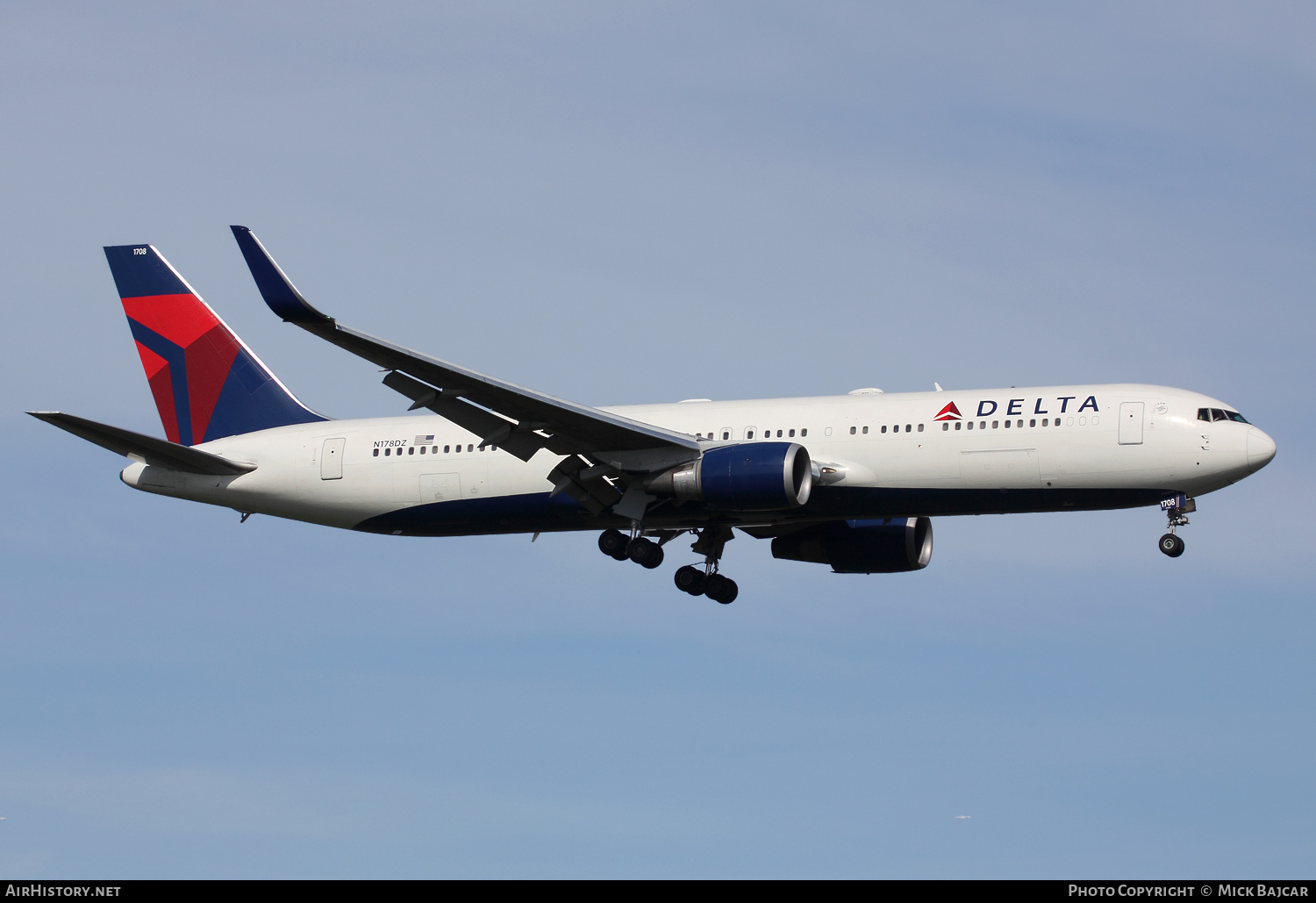Aircraft Photo of N178DZ | Boeing 767-332/ER | Delta Air Lines | AirHistory.net #54643