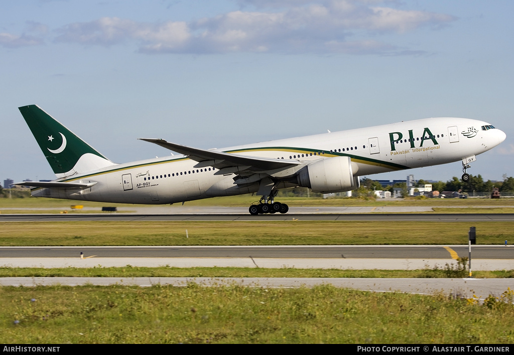 Aircraft Photo of AP-BGY | Boeing 777-240/LR | Pakistan International Airlines - PIA | AirHistory.net #54770