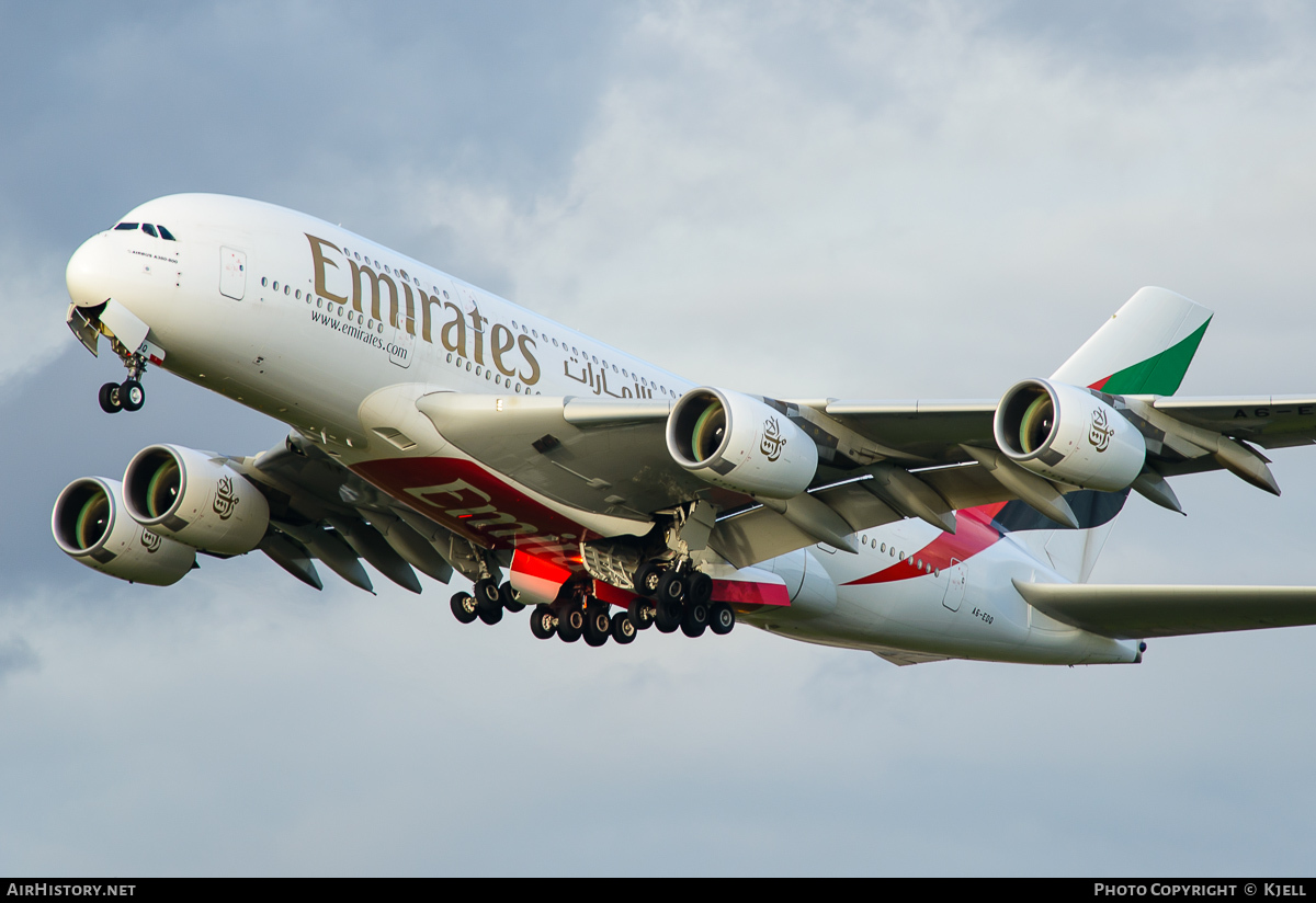 Aircraft Photo of A6-EDQ | Airbus A380-861 | Emirates | AirHistory.net #54800
