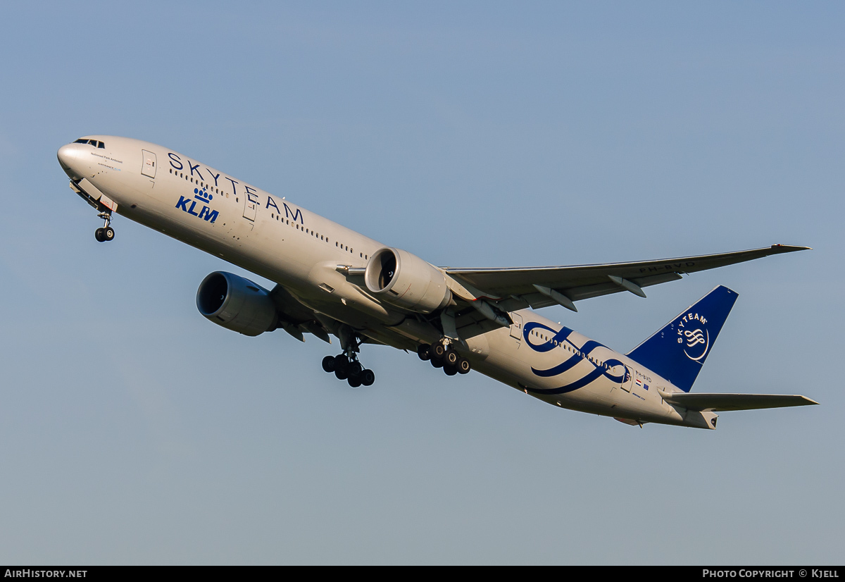 Aircraft Photo of PH-BVD | Boeing 777-306/ER | KLM - Royal Dutch Airlines | AirHistory.net #54810
