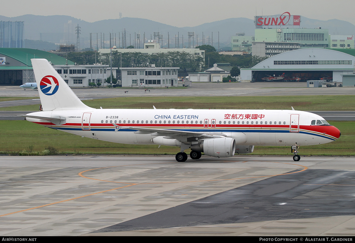 Aircraft Photo of B-2338 | Airbus A320-214 | China Eastern Airlines | AirHistory.net #54878