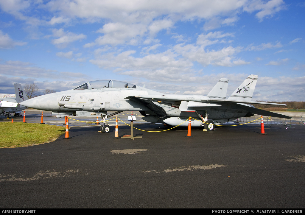 Aircraft Photo of 162694 | Grumman F-14B Tomcat | USA - Navy | AirHistory.net #54918