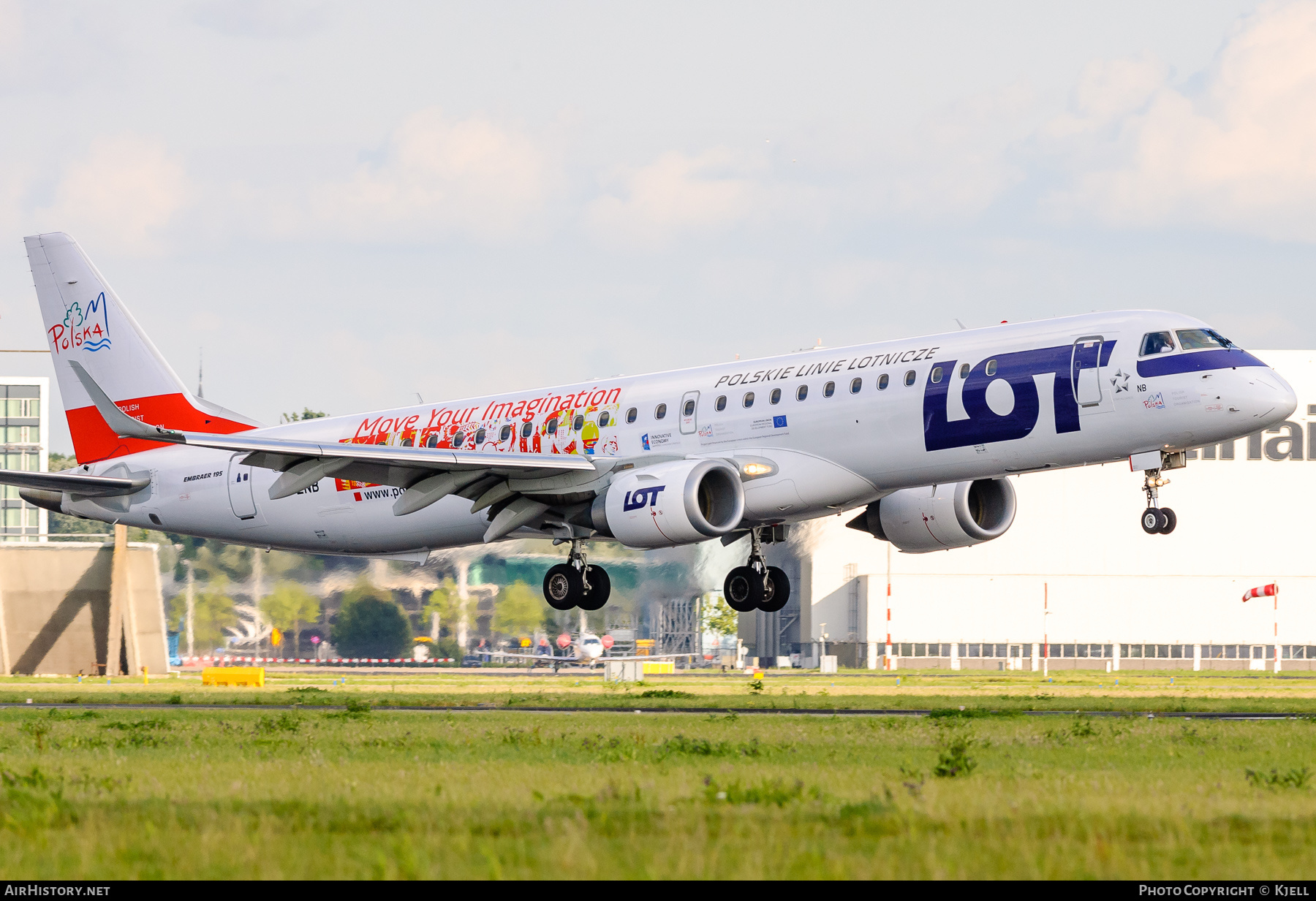 Aircraft Photo of SP-LNB | Embraer 195LR (ERJ-190-200LR) | LOT Polish Airlines - Polskie Linie Lotnicze | AirHistory.net #54930