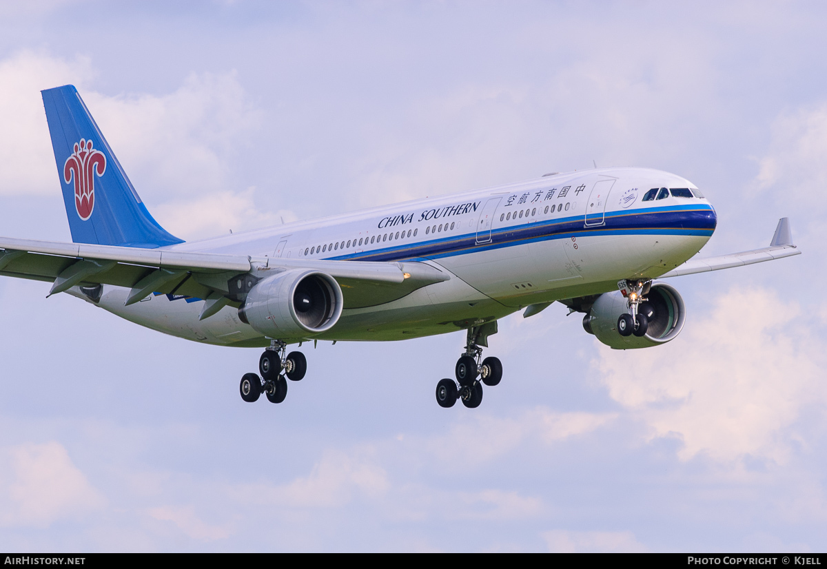 Aircraft Photo of B-6526 | Airbus A330-223 | China Southern Airlines | AirHistory.net #54943