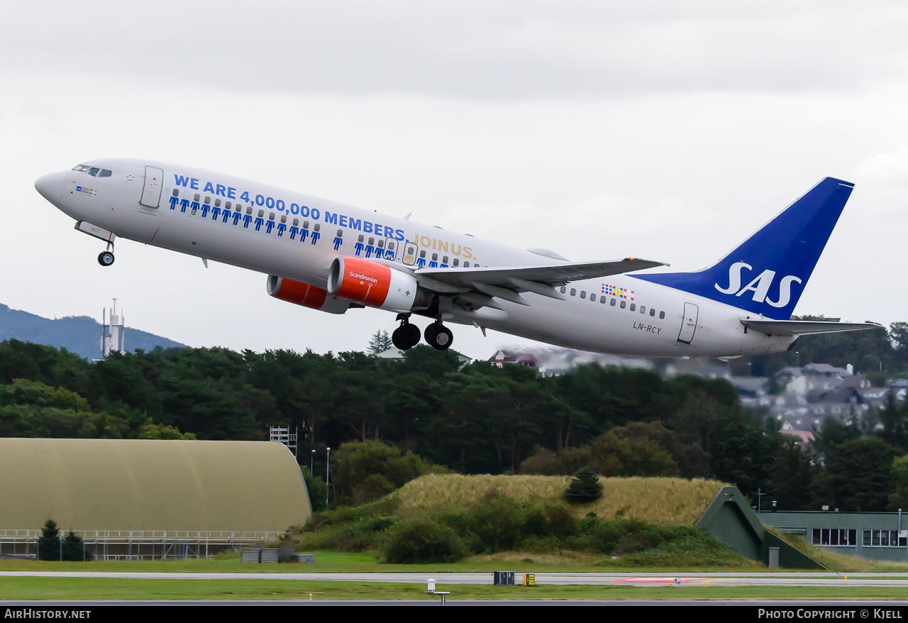 Aircraft Photo of LN-RCY | Boeing 737-883 | Scandinavian Airlines - SAS | AirHistory.net #54974