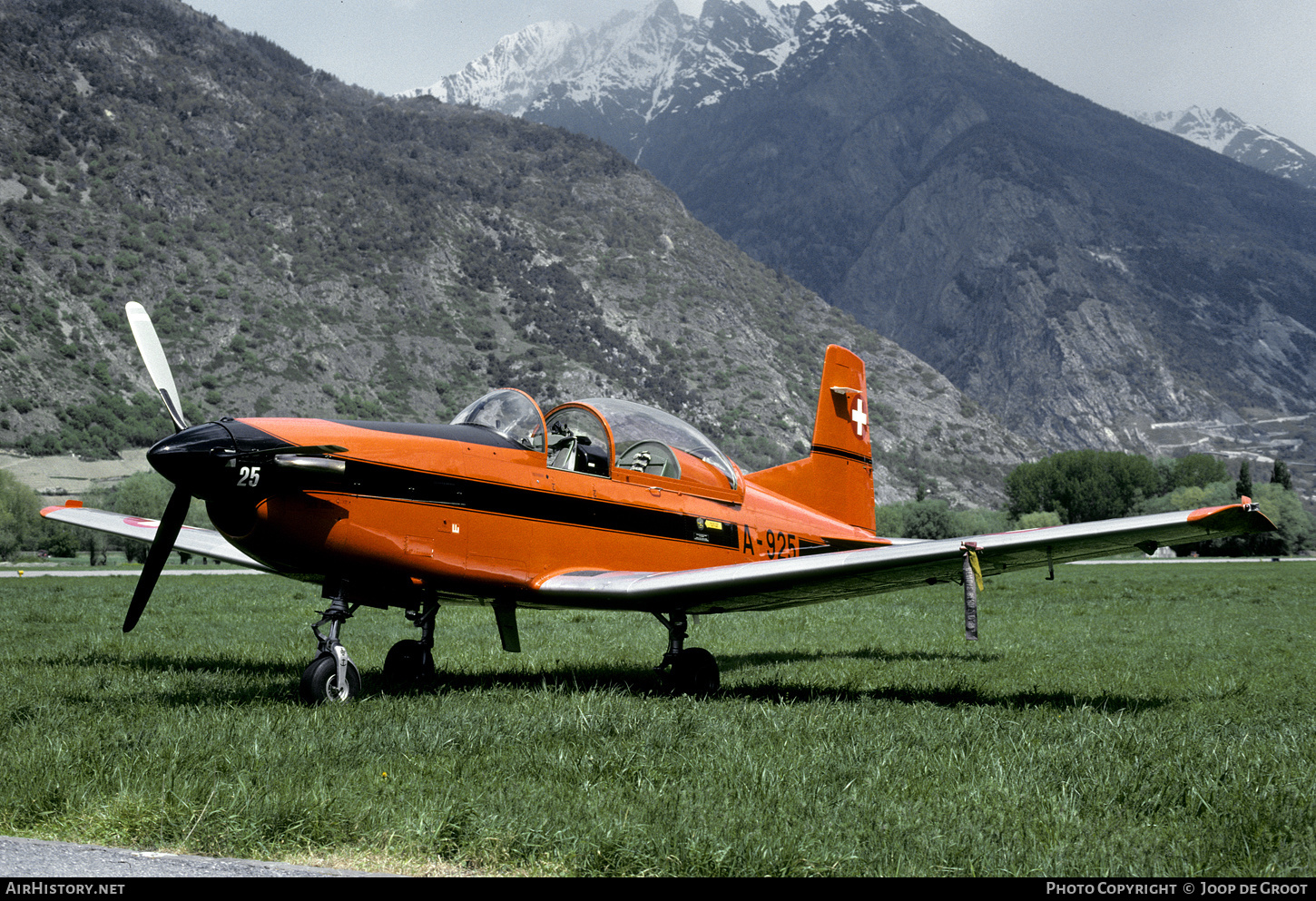 Aircraft Photo of A-925 | Pilatus PC-7 | Switzerland - Air Force | AirHistory.net #54988