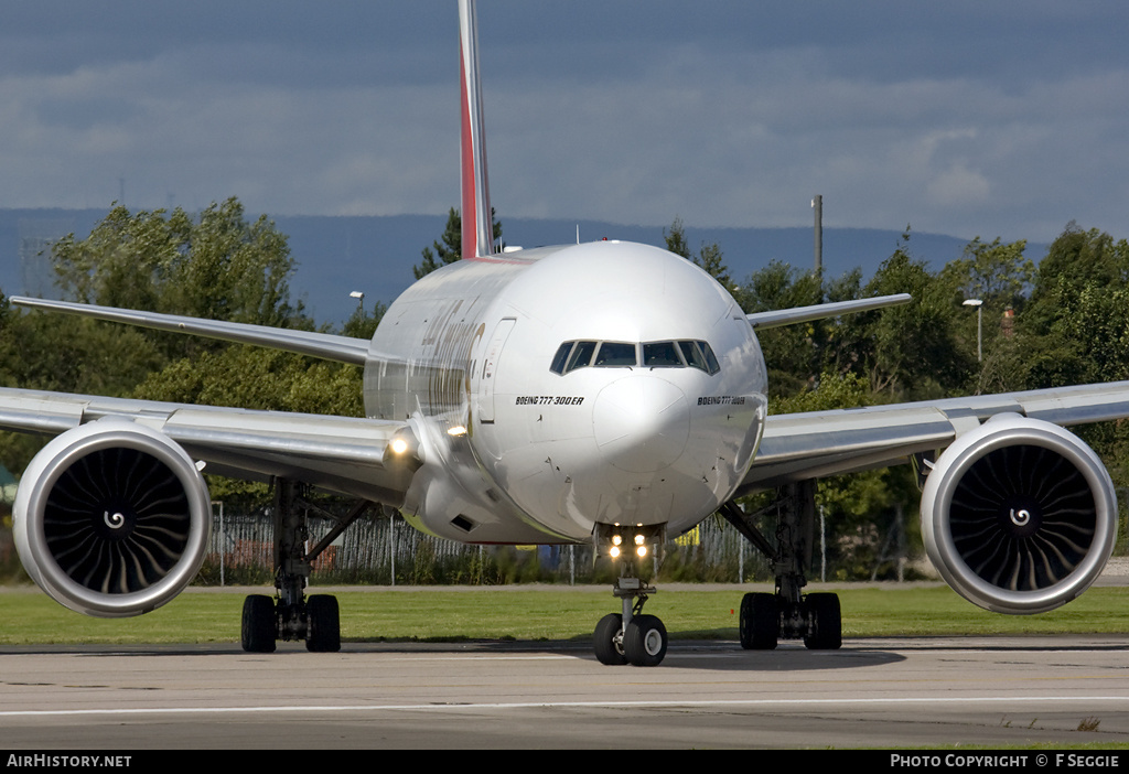 Aircraft Photo of A6-EBS | Boeing 777-31H/ER | Emirates | AirHistory.net #55156