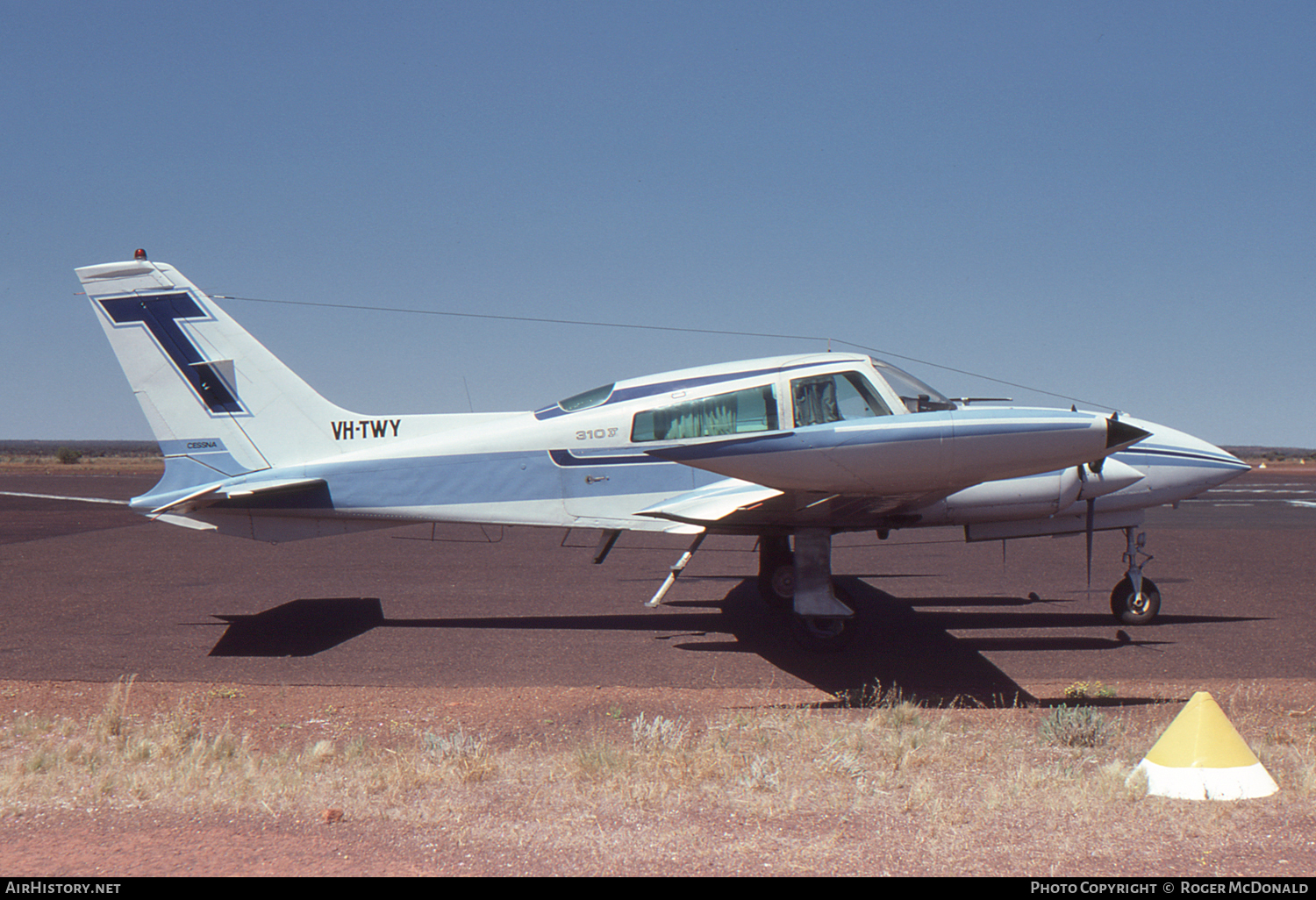 Aircraft Photo of VH-TWY | Cessna 310R | Trans West Airlines | AirHistory.net #55260