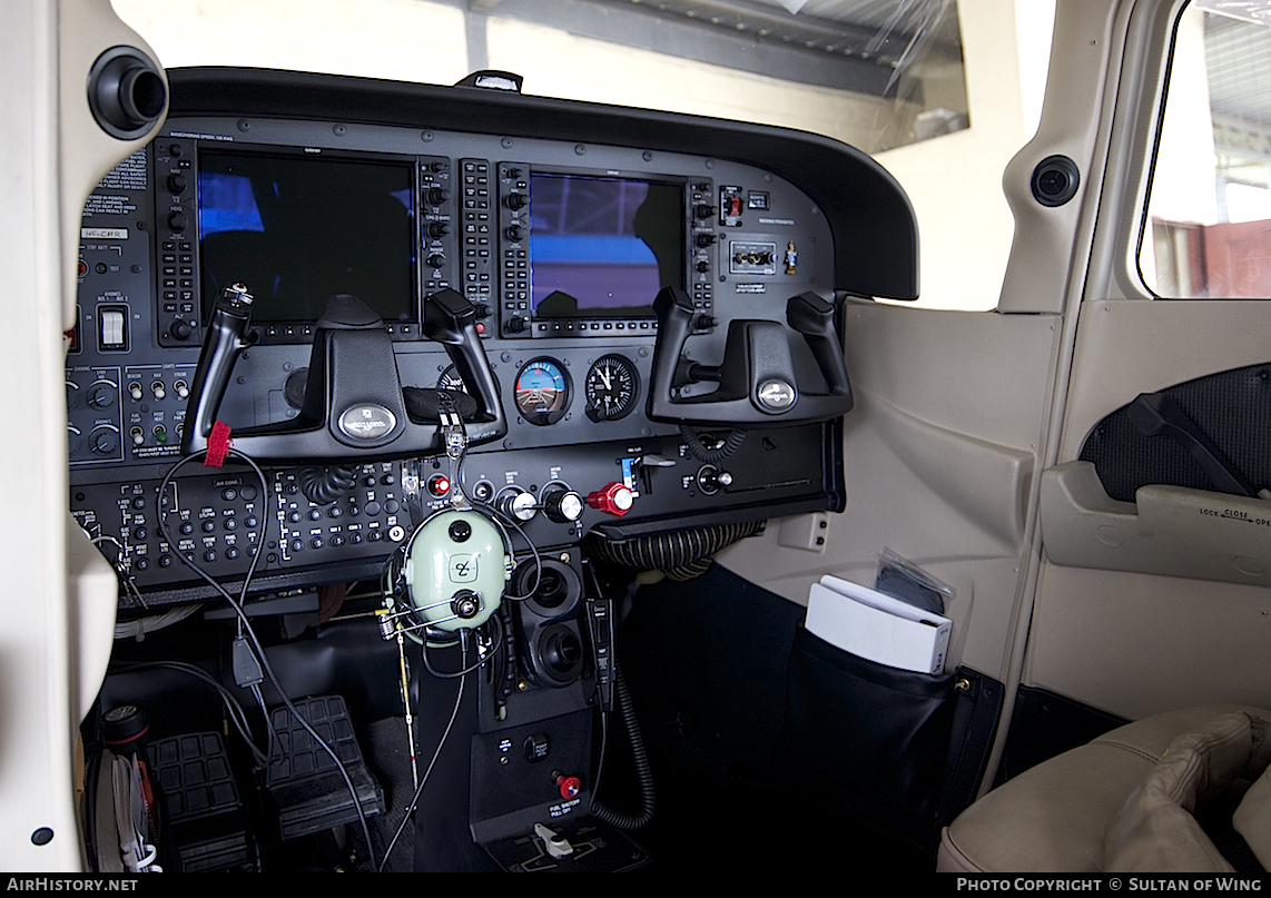 Aircraft Photo of HC-CNR | Cessna 172S Skyhawk SP | AirHistory.net #55280
