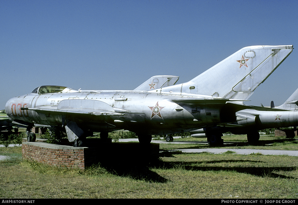 Aircraft Photo of 030 | Mikoyan-Gurevich MiG-19S | Bulgaria - Air Force | AirHistory.net #55371
