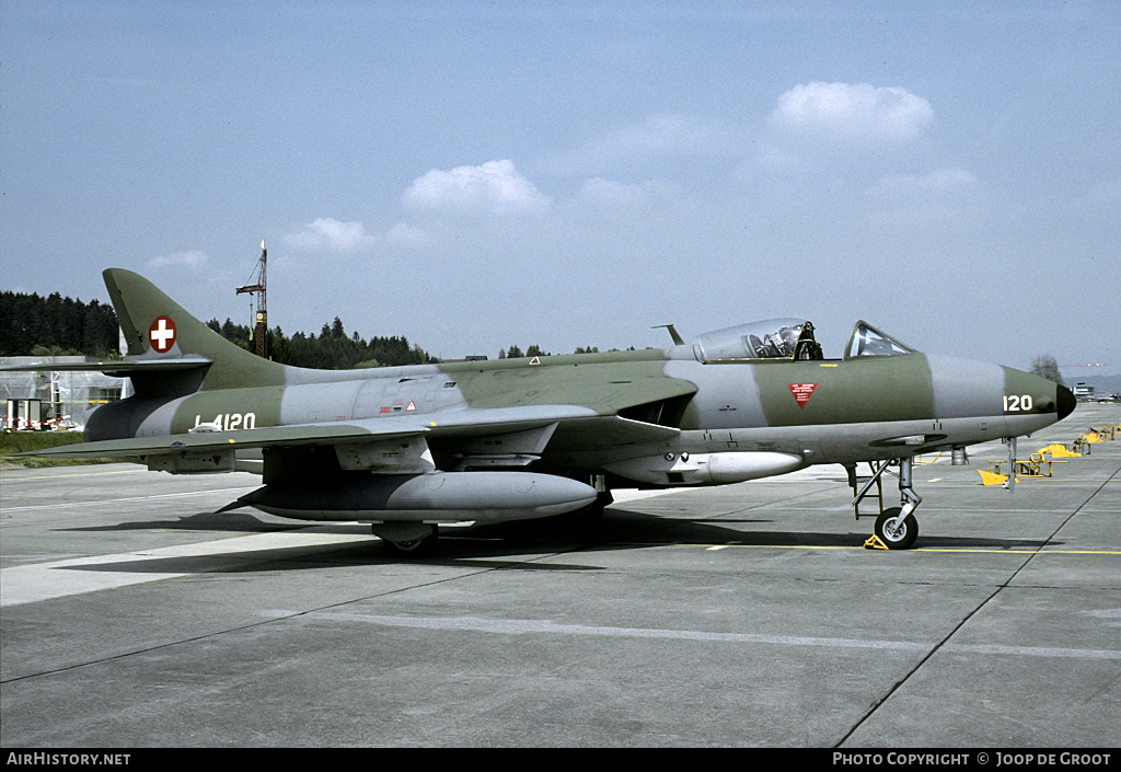 Aircraft Photo of J-4120 | Hawker Hunter F58A | Switzerland - Air Force | AirHistory.net #55530