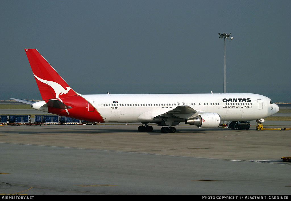 Aircraft Photo of VH-OGT | Boeing 767-338/ER | Qantas | AirHistory.net #55707