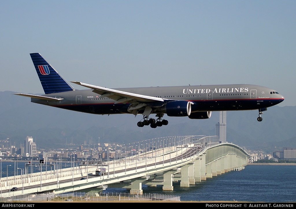 Aircraft Photo of N225UA | Boeing 777-222/ER | United Airlines | AirHistory.net #55863