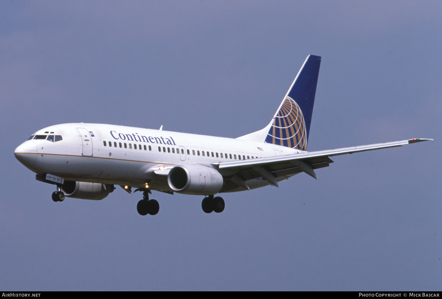 Aircraft Photo of N13716 | Boeing 737-724 | Continental Airlines | AirHistory.net #55967