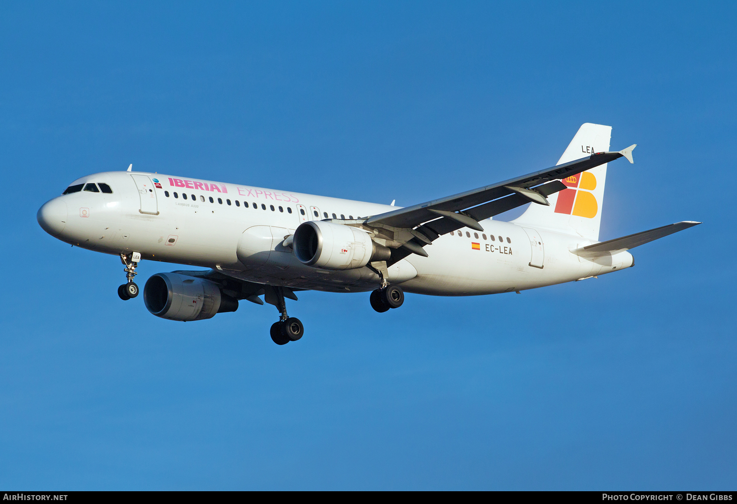 Aircraft Photo of EC-LEA | Airbus A320-214 | Iberia Express | AirHistory.net #55987