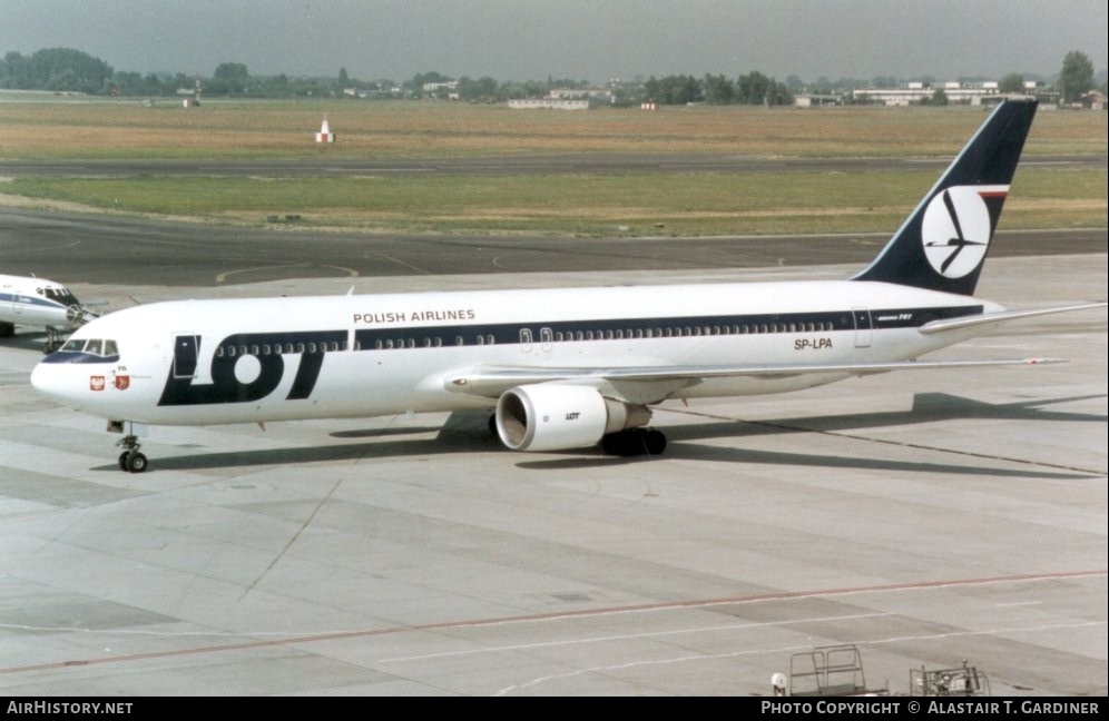 Aircraft Photo of SP-LPA | Boeing 767-35D/ER | LOT Polish Airlines - Polskie Linie Lotnicze | AirHistory.net #56091