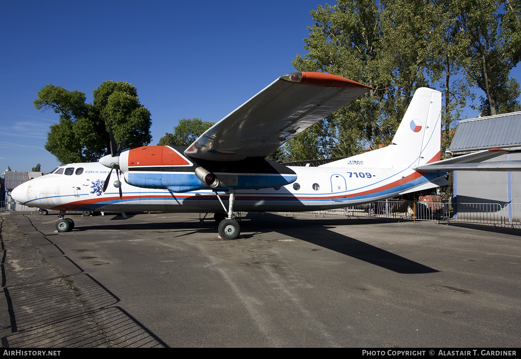 Aircraft Photo of 7109 | Antonov An-24V | Czechia - Air Force | AirHistory.net #56170