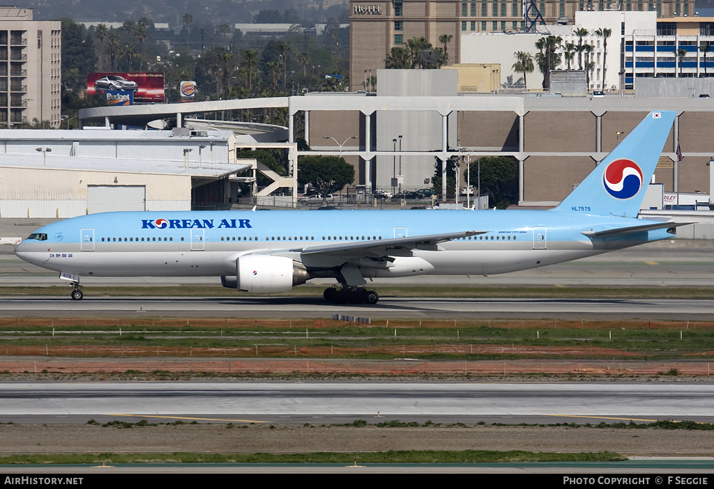 Aircraft Photo of HL7575 | Boeing 777-2B5/ER | Korean Air | AirHistory.net #56751
