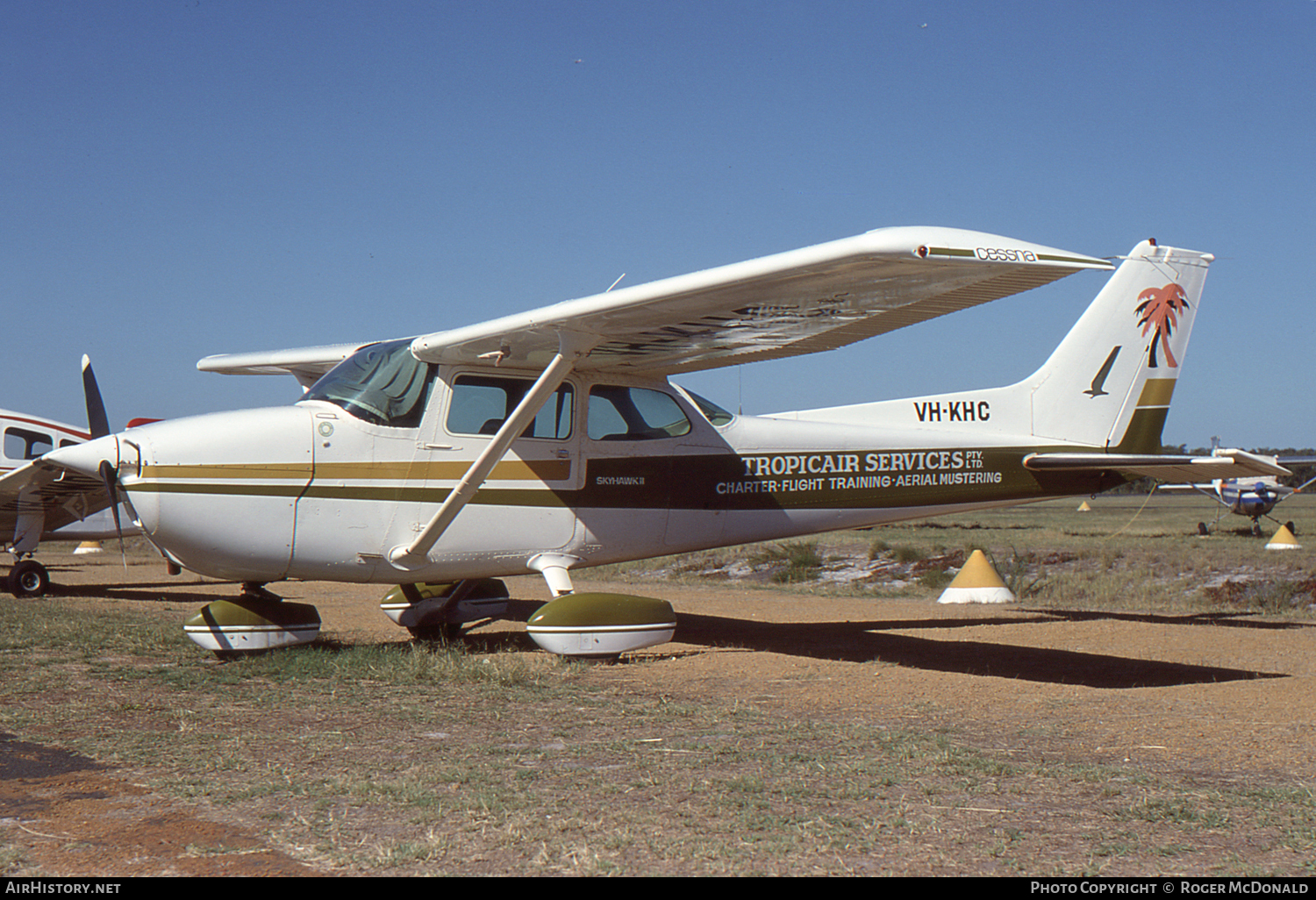 Aircraft Photo of VH-KHC | Cessna 172N Skyhawk 100 | Tropicair Services | AirHistory.net #56777
