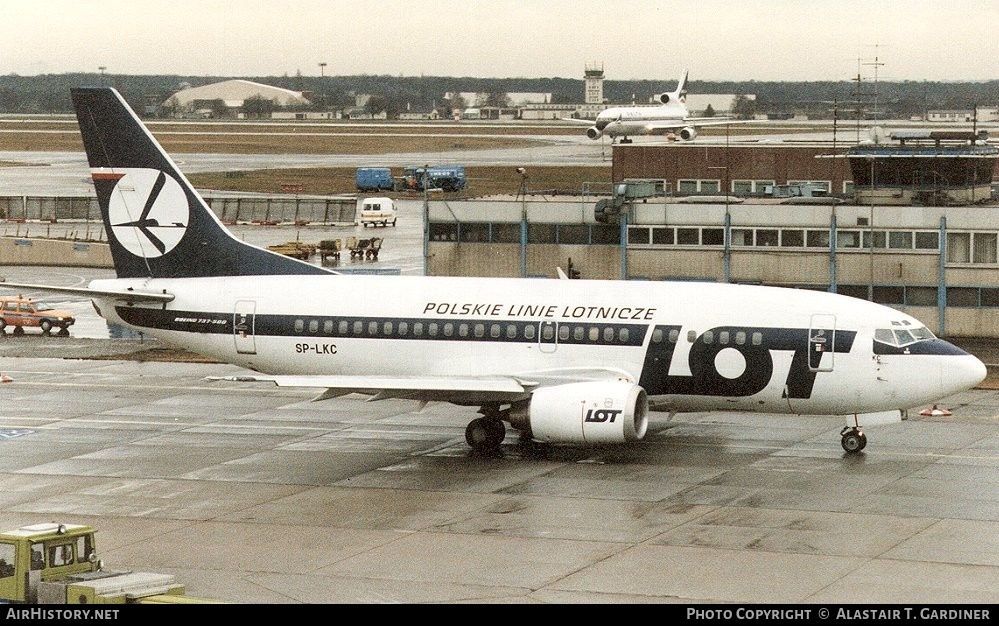 Aircraft Photo of SP-LKC | Boeing 737-55D | LOT Polish Airlines - Polskie Linie Lotnicze | AirHistory.net #56830