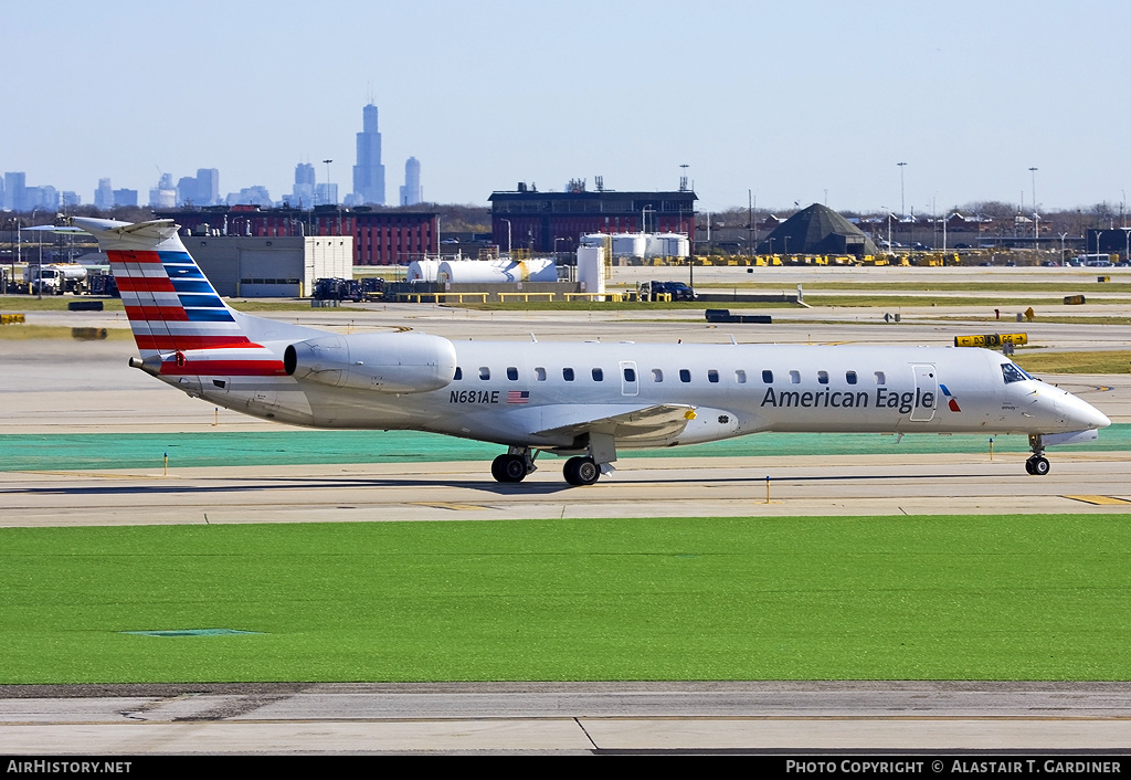 Aircraft Photo of N681AE | Embraer ERJ-145LR (EMB-145LR) | American Eagle | AirHistory.net #56992