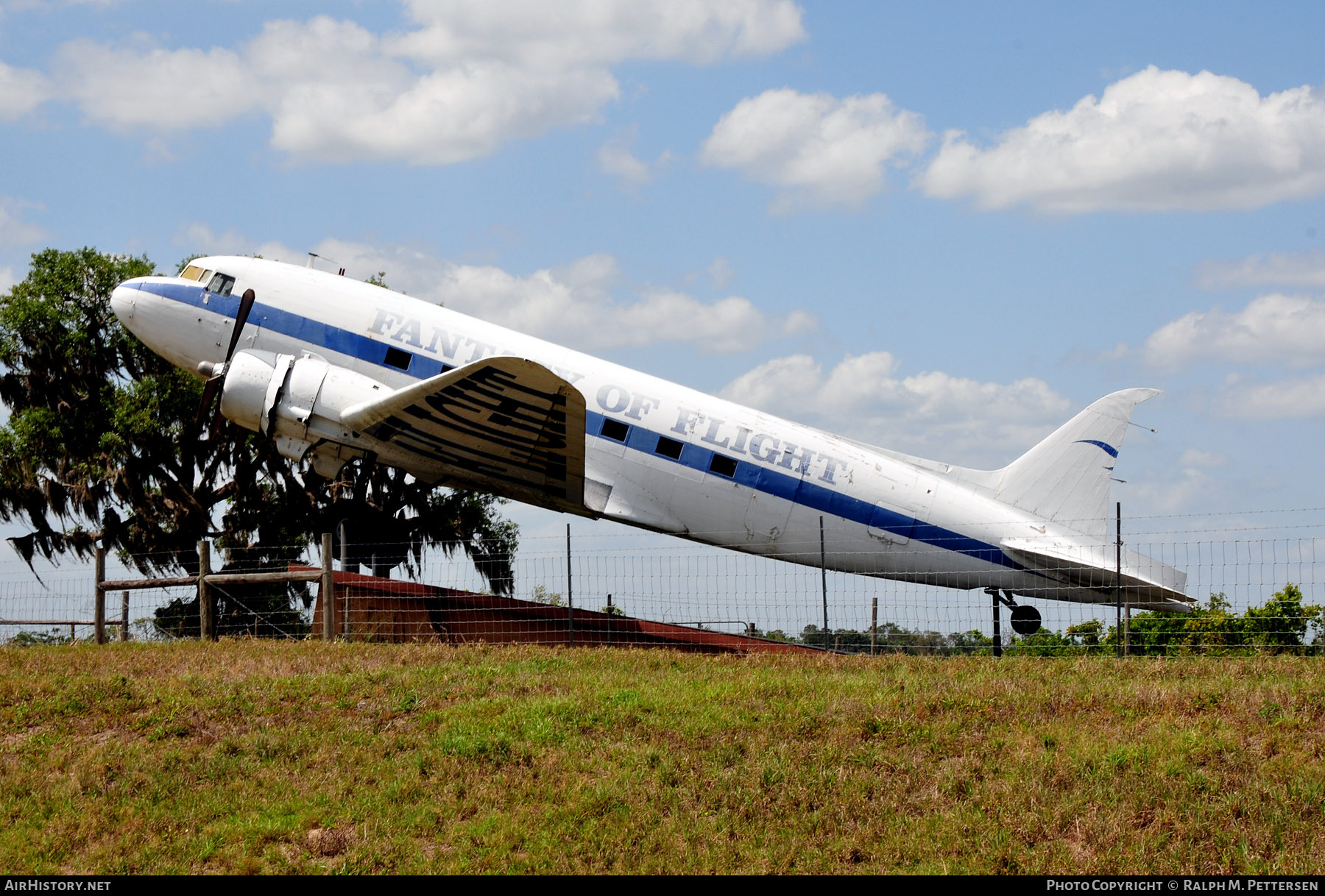 Aircraft Photo of N600RC | Douglas DC-3A-228C | Fantasy of Flight | AirHistory.net #57021