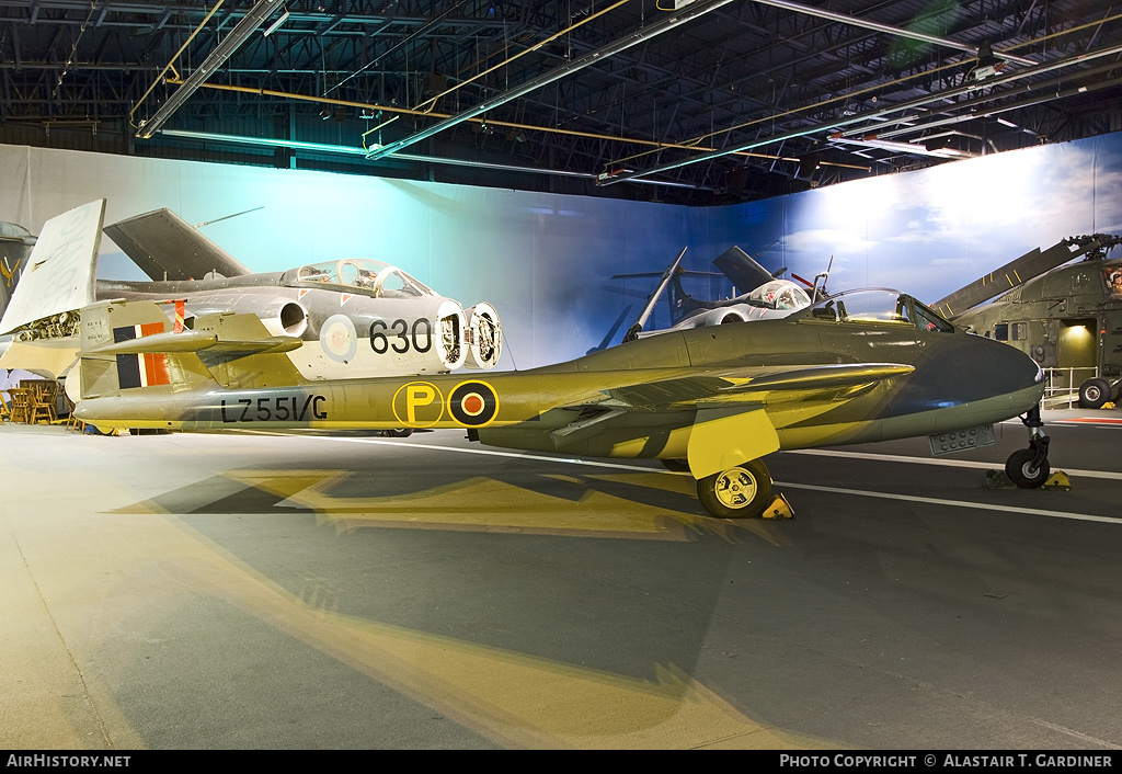 Aircraft Photo of LZ551 / LZ551/G | De Havilland D.H. 100 Sea Vampire F1 | UK - Navy | AirHistory.net #57105