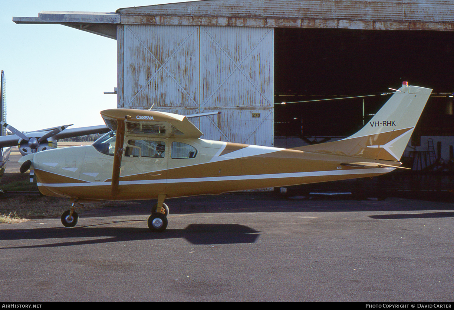 Aircraft Photo of VH-RHK | Cessna 210 | AirHistory.net #57142