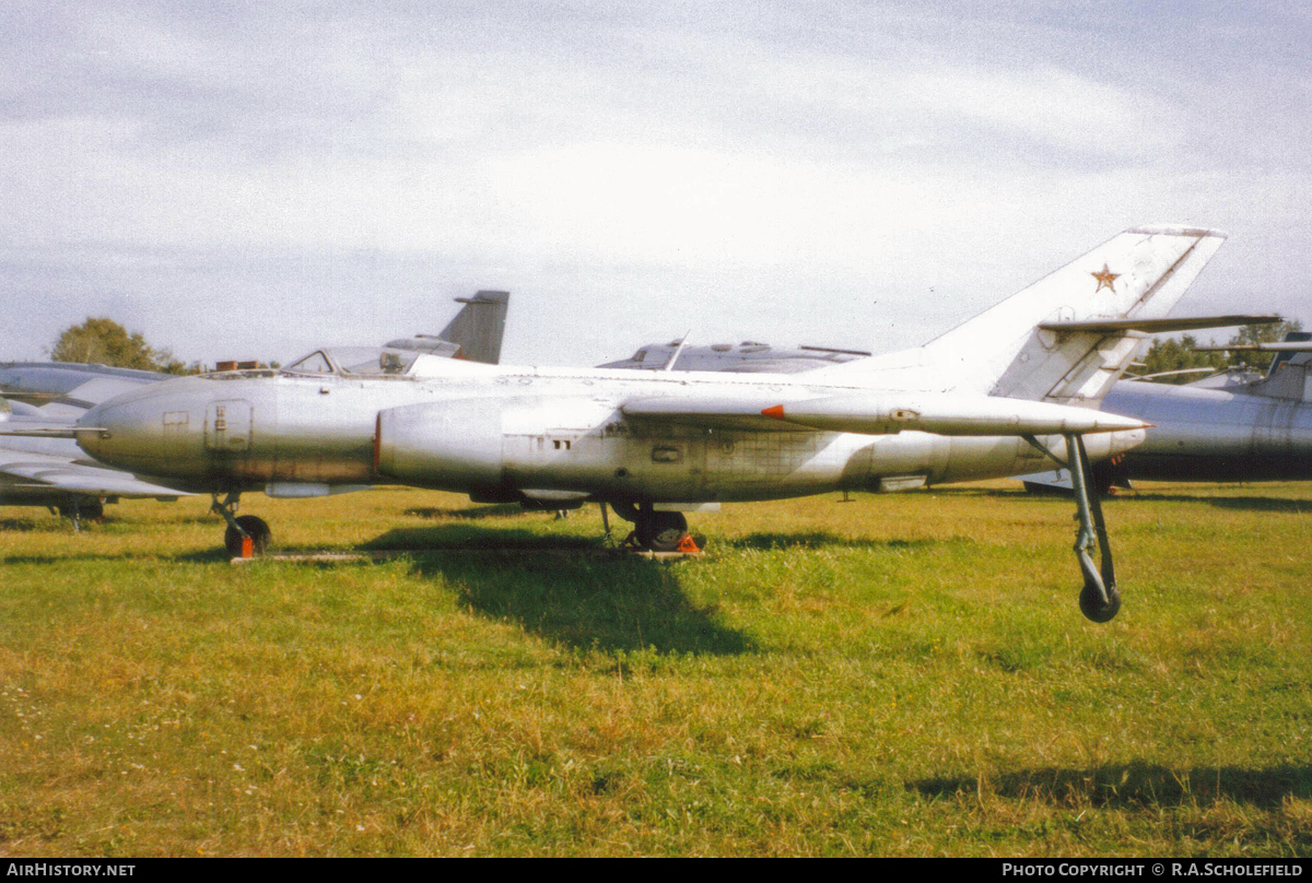 Aircraft Photo of No Reg | Yakovlev Yak-25RV | Soviet Union - Air Force | AirHistory.net #57176