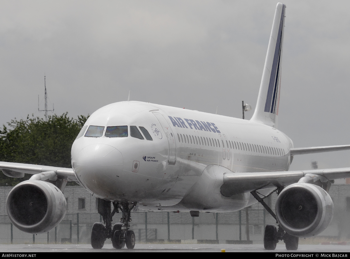 Aircraft Photo of F-GFKQ | Airbus A320-111 | Air France | AirHistory.net #57221