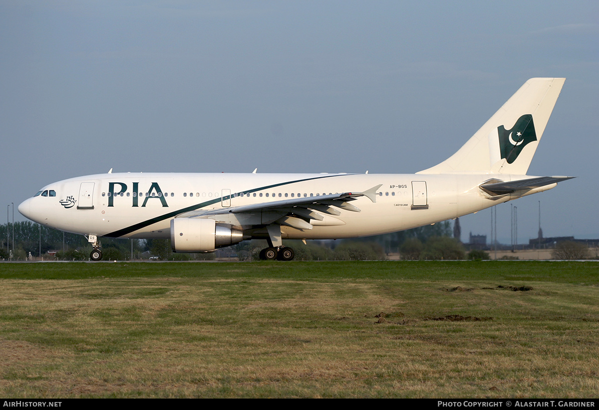 Aircraft Photo of AP-BGS | Airbus A310-325/ET | Pakistan International Airlines - PIA | AirHistory.net #57222