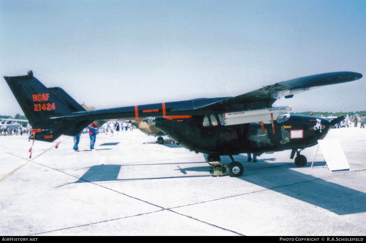 Aircraft Photo of N424AF / 21424 | Cessna O-2A Super Skymaster | USA - Air Force | AirHistory.net #57237