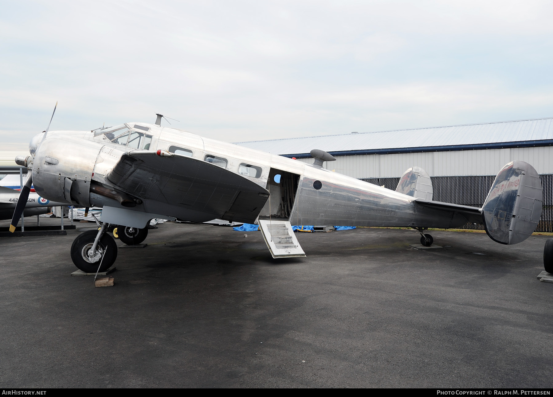 Aircraft Photo of C-FCKT | Beech Expeditor 3NM | AirHistory.net #57253