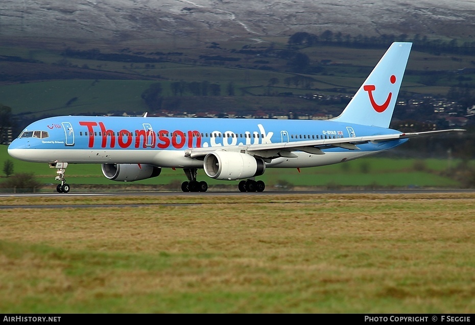 Aircraft Photo of G-BYAS | Boeing 757-204 | Thomson Holidays | AirHistory.net #57264