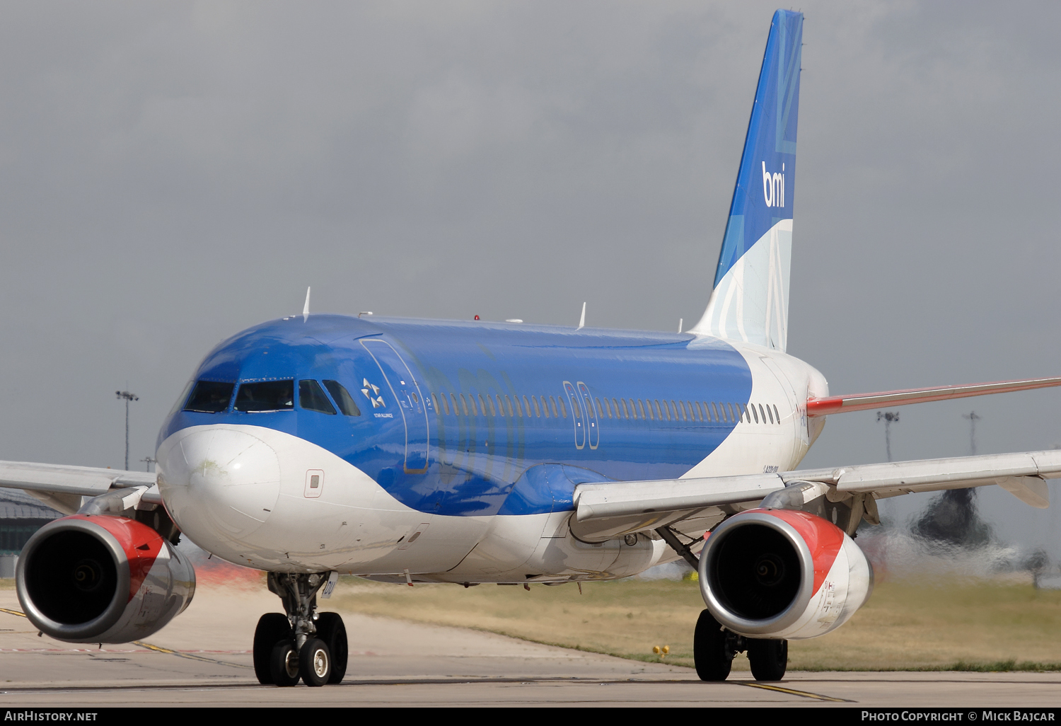 Aircraft Photo of G-MEDU | Airbus A321-231 | BMI - British Midland International | AirHistory.net #57306