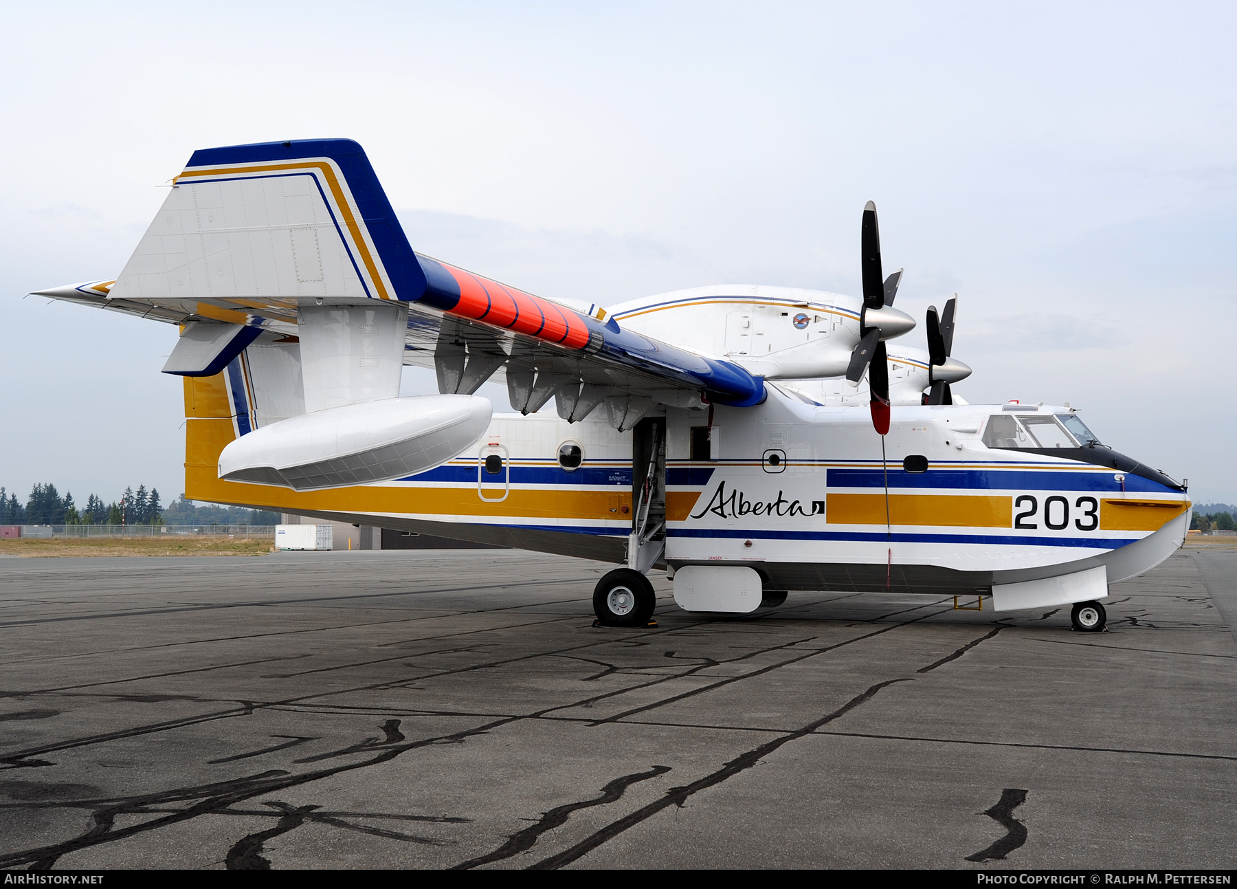 Aircraft Photo of C-GFSM | Canadair CL-215T (CL-215-6B11) | Alberta Government | AirHistory.net #57470