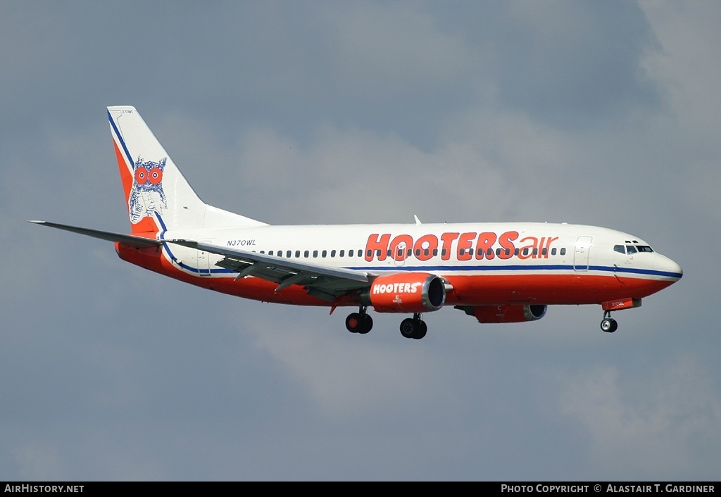 Aircraft Photo of N370WL | Boeing 737-3G7 | Hooters Air | AirHistory.net #57486