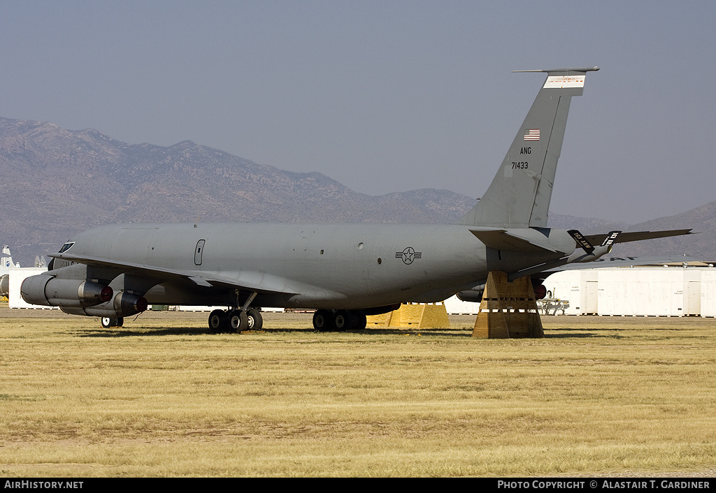 Aircraft Photo of 57-1433 / 71433 | Boeing KC-135E Stratotanker | USA - Air Force | AirHistory.net #57568