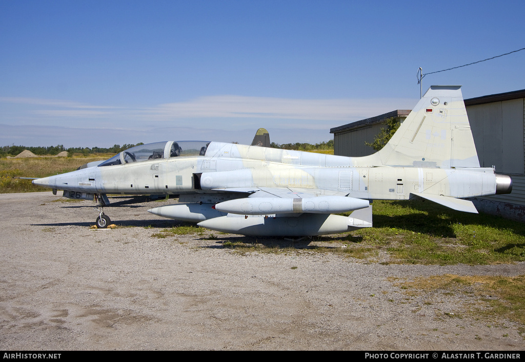Aircraft Photo of 116826 | Canadair CF-116D | Canada - Air Force | AirHistory.net #57579