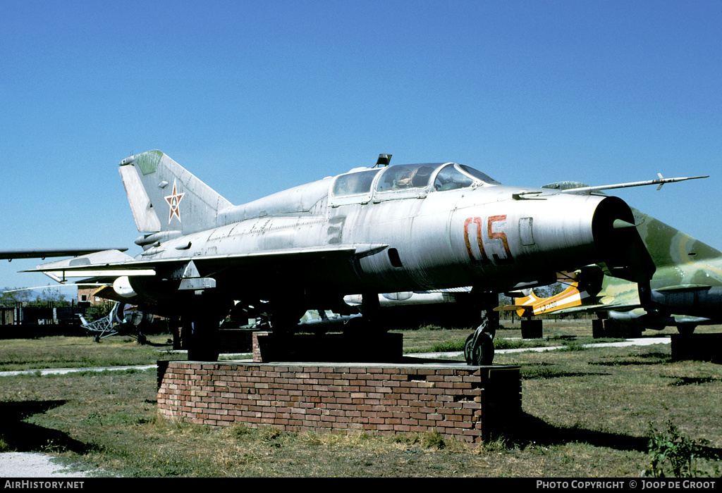 Aircraft Photo of 05 | Mikoyan-Gurevich MiG-21US | Bulgaria - Air Force | AirHistory.net #57596