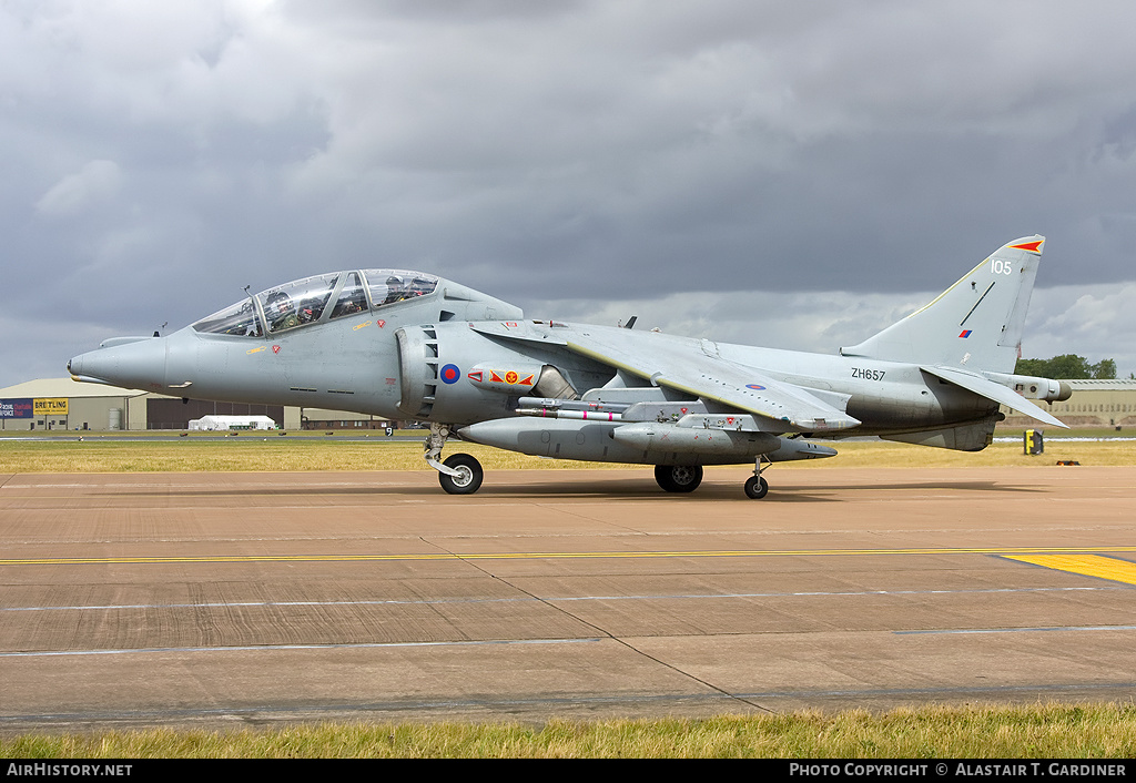 Aircraft Photo of ZH657 | British Aerospace Harrier T12 | UK - Air Force | AirHistory.net #57608