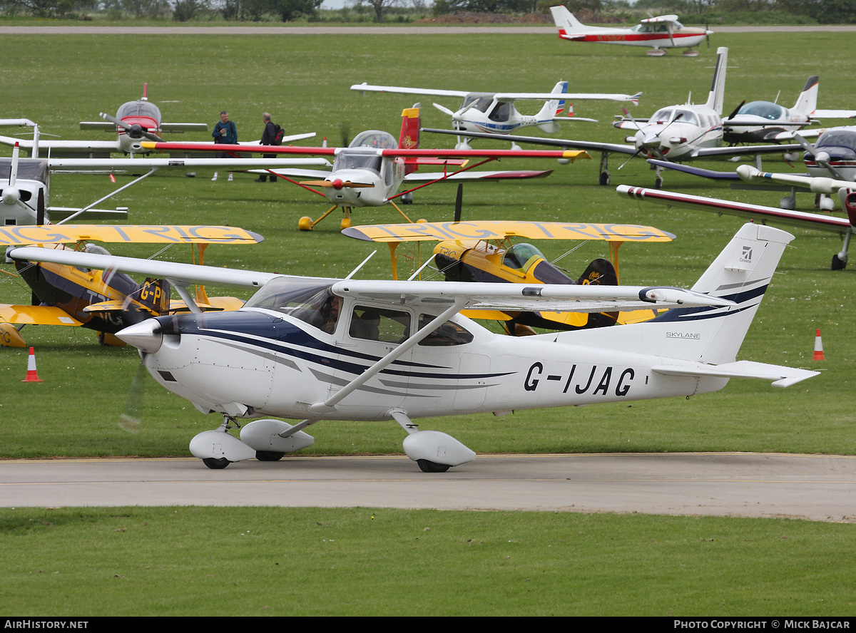 Aircraft Photo of G-IJAG | Cessna 182T Skylane | AirHistory.net #57622